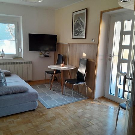 Chalet And Apartment Zonir With Sauna Kobarid Bagian luar foto