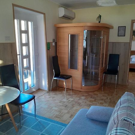Chalet And Apartment Zonir With Sauna Kobarid Bagian luar foto