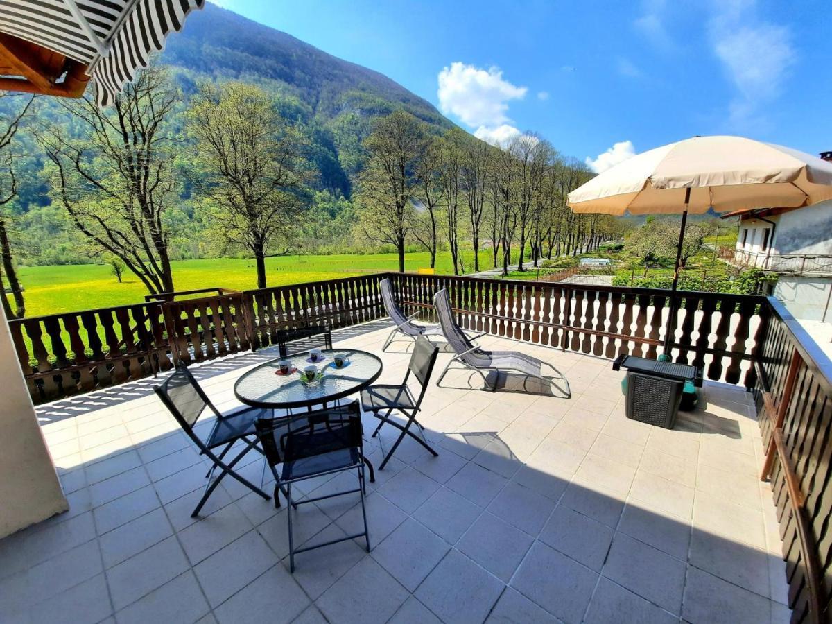 Chalet And Apartment Zonir With Sauna Kobarid Bagian luar foto