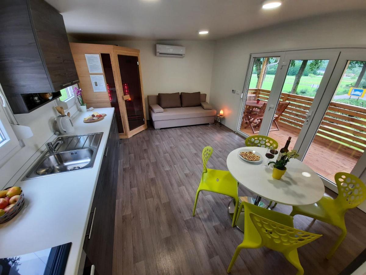 Chalet And Apartment Zonir With Sauna Kobarid Bagian luar foto