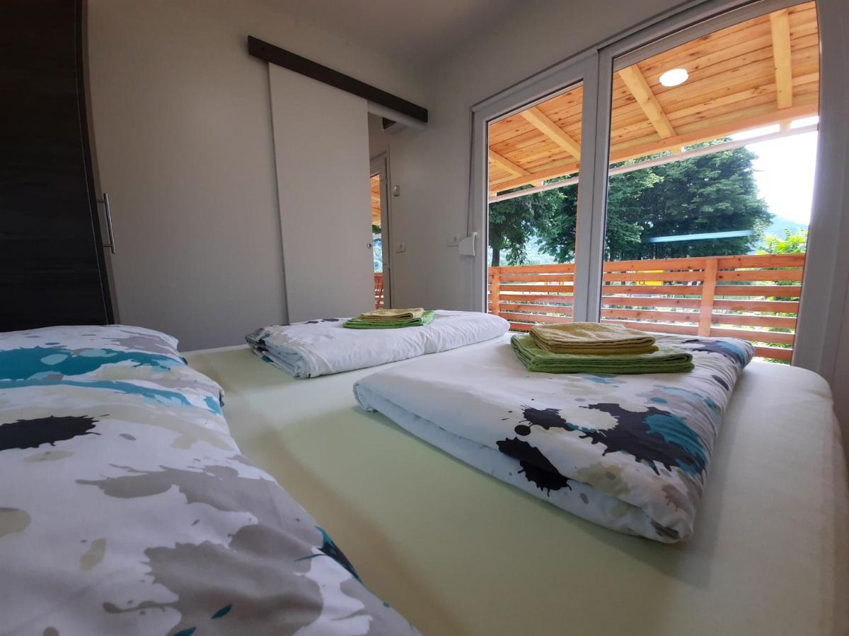 Chalet And Apartment Zonir With Sauna Kobarid Bagian luar foto