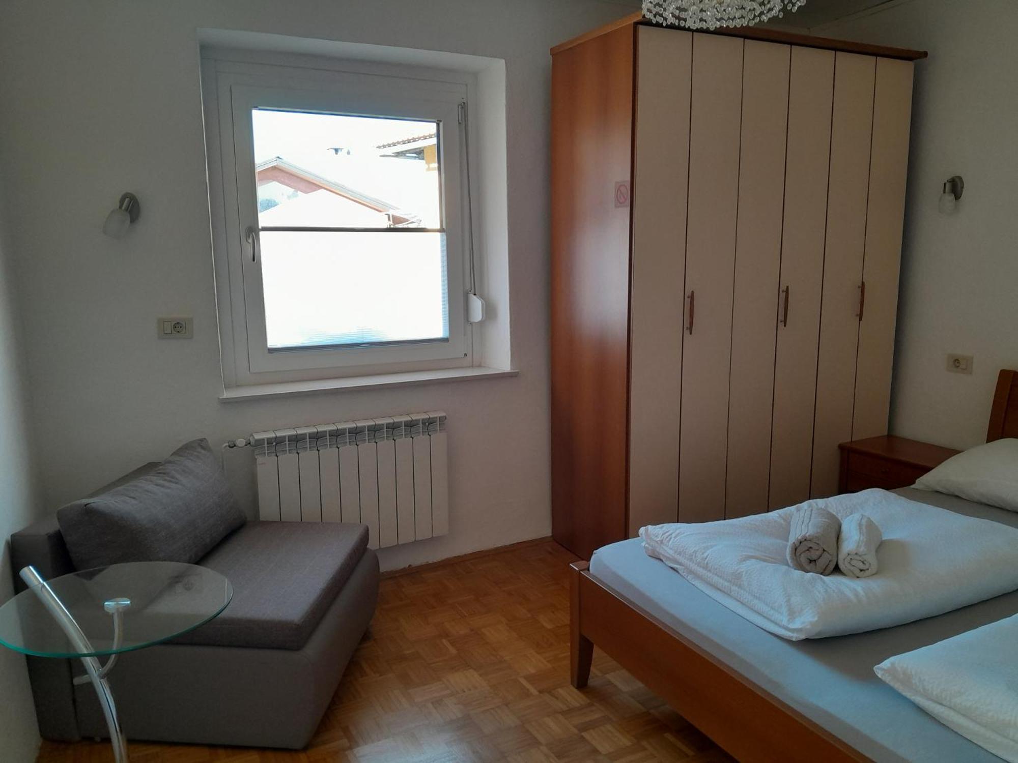 Chalet And Apartment Zonir With Sauna Kobarid Bagian luar foto
